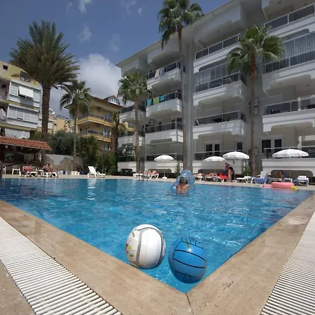 1 Bedroom At The Famous Cleopatra Beach אלאניה